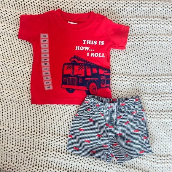 NWT Carter's Baby Boys Firetruck Short Set Size 3 Months - Picture 1 of 4